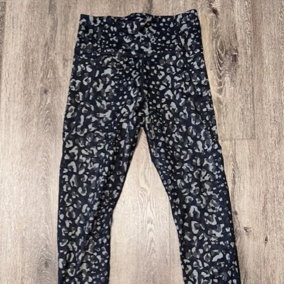 Joy Lab Camouflage Workout Yoga Pants Size S Small NWOT - Picture 2 of 4